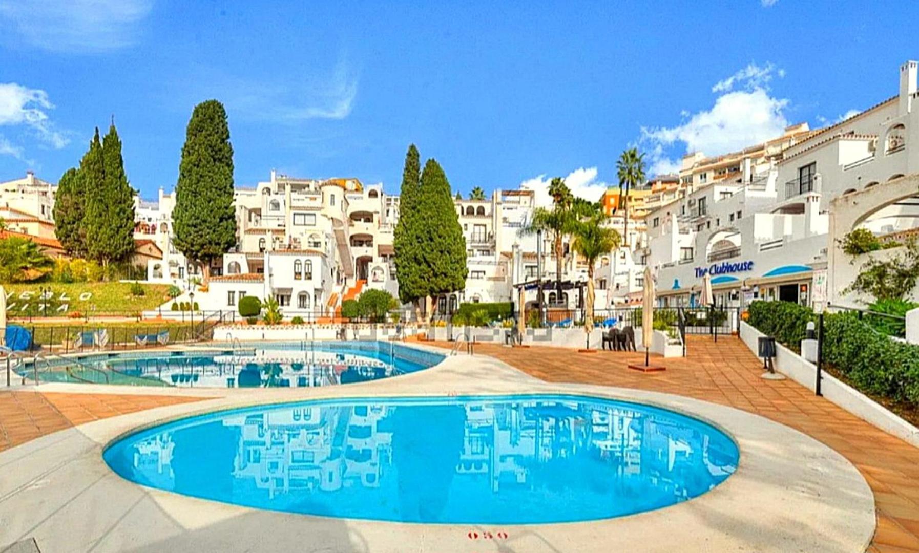 Estudio Pasodoble. Pueblo Evita Benalmádena Buitenkant foto