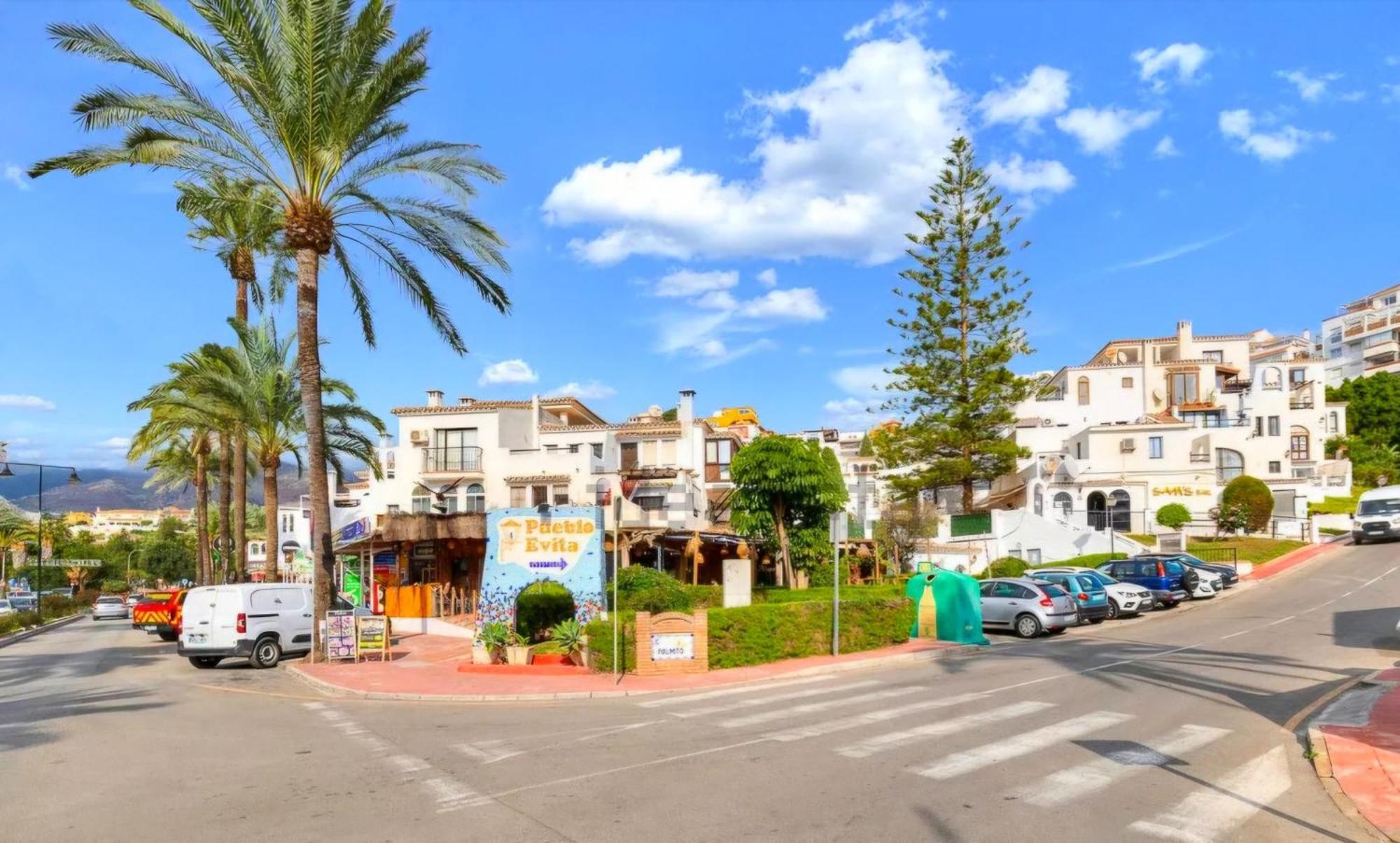 Estudio Pasodoble. Pueblo Evita Benalmádena Buitenkant foto